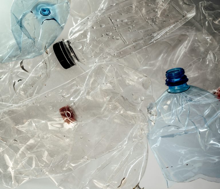 Arrêtons de consommer de l’eau dans des bouteilles plastiques !!!